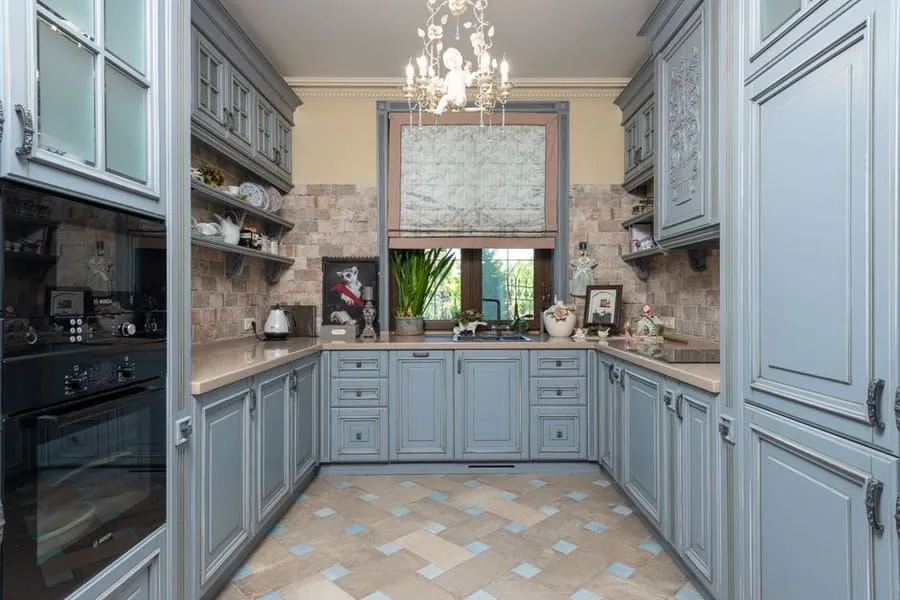 Traditional kitchen with a hard tiled floor in a period Liverpool property