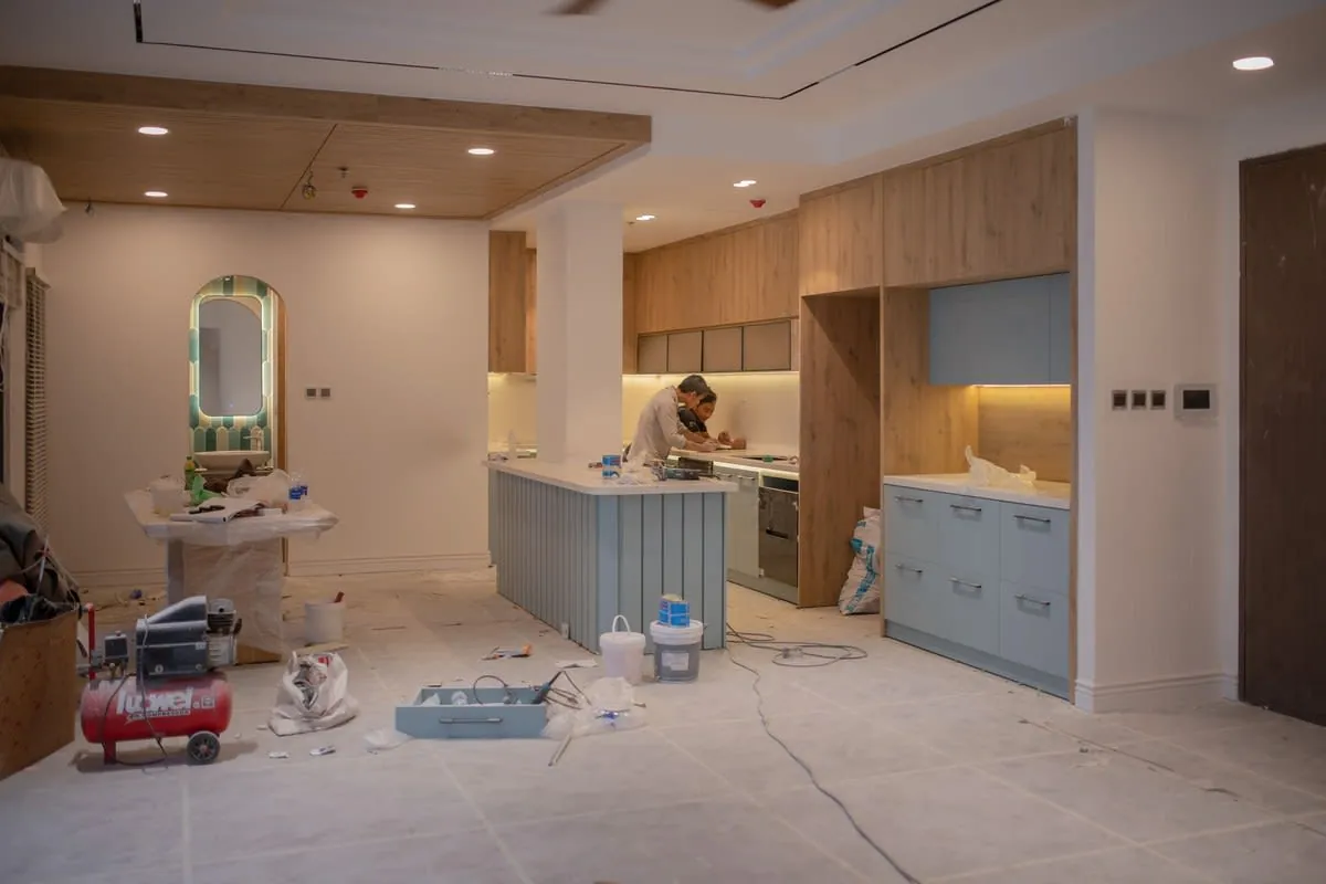 Shaker style kitchen with painted panel cabinet doors in a Liverpool home