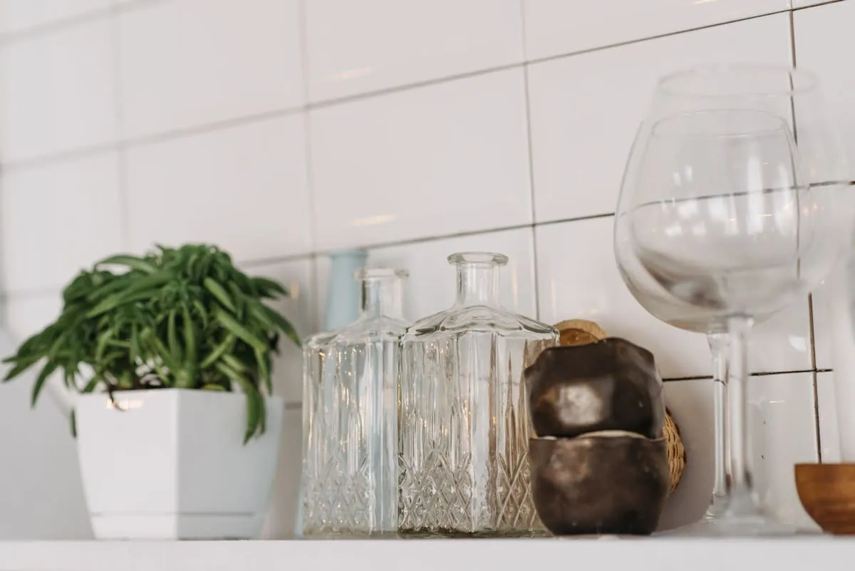 Kitchen splashback behind a hob and worktop in a Liverpool kitchen
